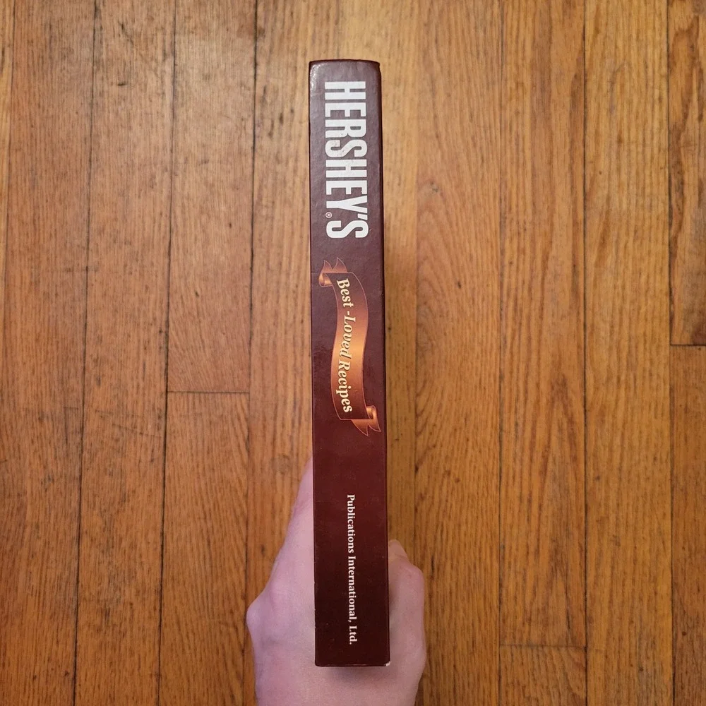 Hersheys Cookbook Best Loved Recipes Hardcover Gift Home Decor Staging Retro